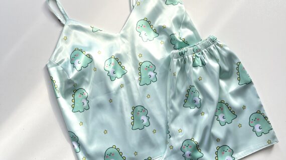 ست تاپ و شلوارک ساتن طرح دایناسور