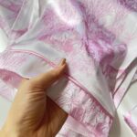 بلوز آستین بلند و شلوار ساتن طرح دیور | Dior - Image 4