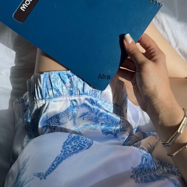 تاپ و شلوارک ساتن طرح blue forest - Image 4