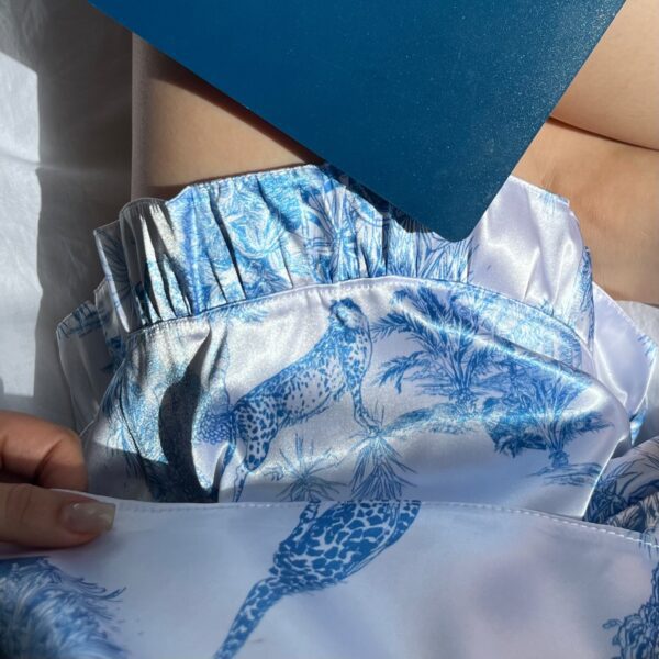 تاپ و شلوارک ساتن طرح blue forest - Image 9