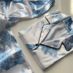 بلوز آستین کوتاه و شلوار ساتن طرح blue forest - Image 5